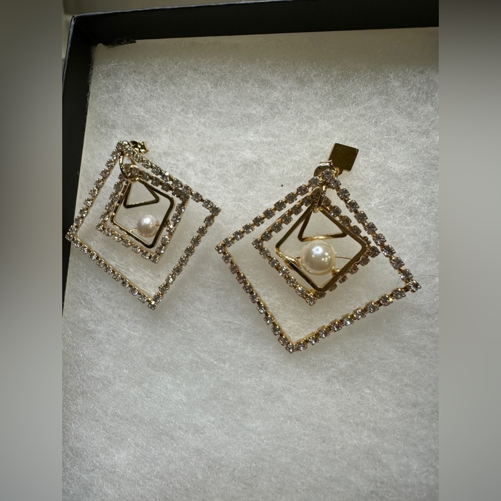 BRAND NEW ROSANTICA EARRINGS - Picture 2 of 3